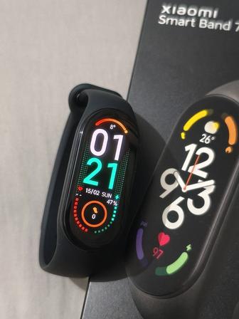 Фитнес браслет Xiaomi Mi Band 7, продам