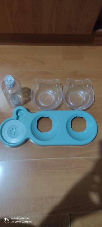 Миска для кошек ( кота ) 3 в 1 поилка (автоматическая) 2 миски