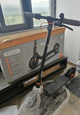 Электросамокат Kickscooter Ninebot F40 новый