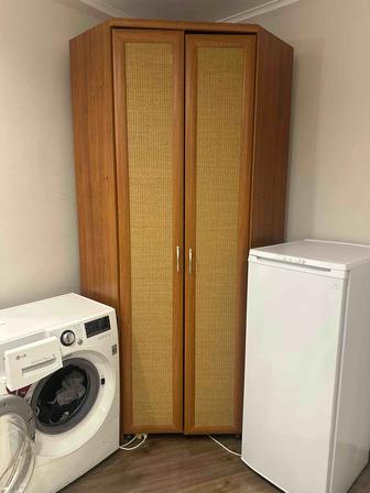 Шкаф угловой в прихожую