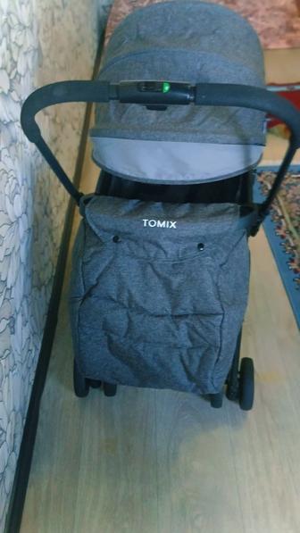 Продам коляску Tomix