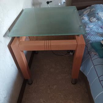 Продам стол