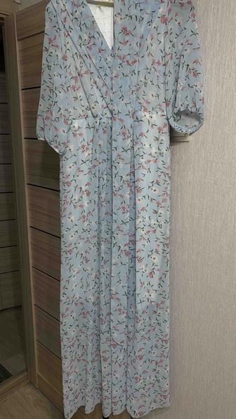 Продам платье 50 размера