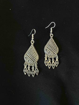 Серьги национальные