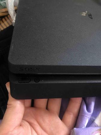 Ps4 slim 500gb + FIFA 23 + диски БЕЗ ТОРГА