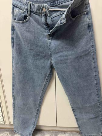 Джинсы