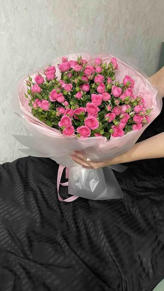 Продам свежий букет из кустовых роз