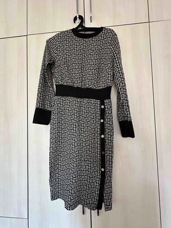 Платья Офисные