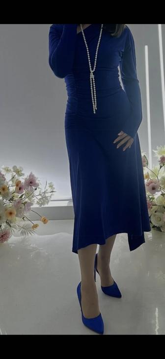 продаю платья,одела только один раз,состояние отличное,размер м и s