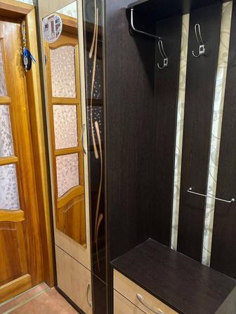 Продам шкаф прихожая