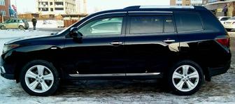 Аренда автомобиля TOYOTA HIGHLANDER с водителем.