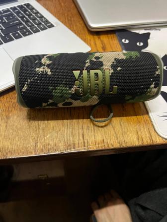 Продам jbl flip 6