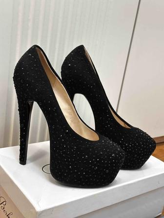 Женские туфли черные, 37 размер