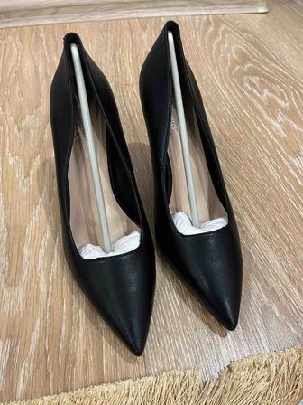 Черные туфли