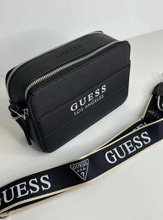 Сумка кросс-боди Guess