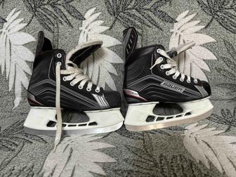 Продам коньки BAUER