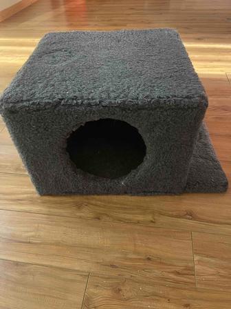 Продам домик для котика