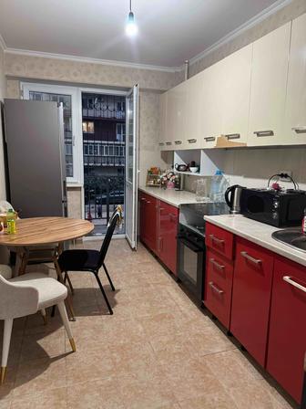 Продается кухонный гарнитур б/у