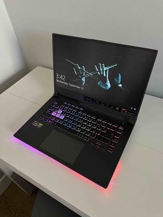 Мощный игровой ноутбук ASUS ROG Strix G15 в идеальном состоянии