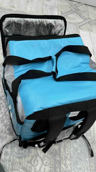 Продаю сумку Wolt для курьера (большая)
Состояние отличное