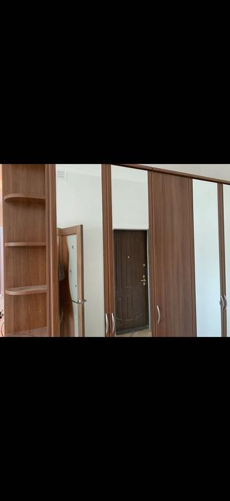 Продам шкаф для прихожей