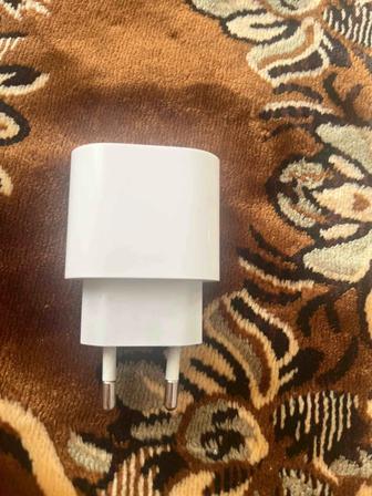 Продам адаптер айфон оригинал