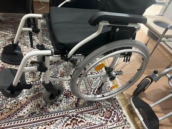 Продам инвалидную коляску