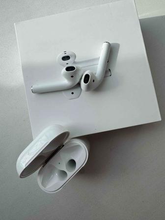 Продам наушники Apple AirPods 2