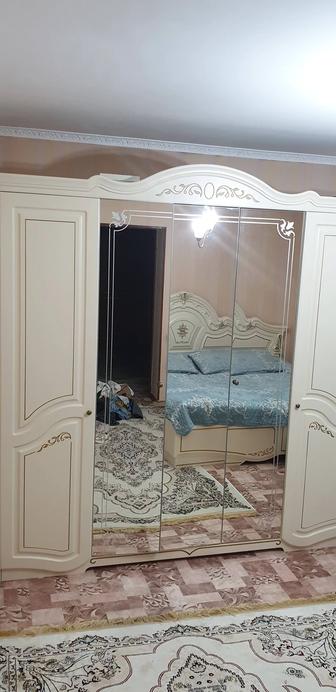 Продам спальный гарнитур
