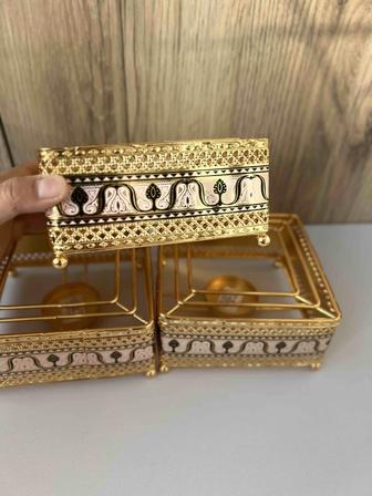 Подставка под чайник золото