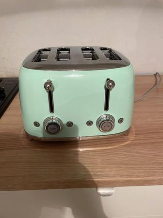Тостер Smeg TSF03PGEU