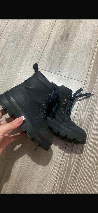 Ботинки демисезонные