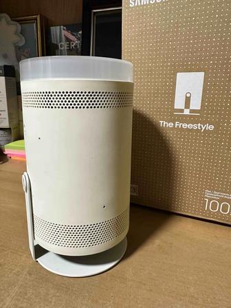 Проектор Samsung The Freestyle