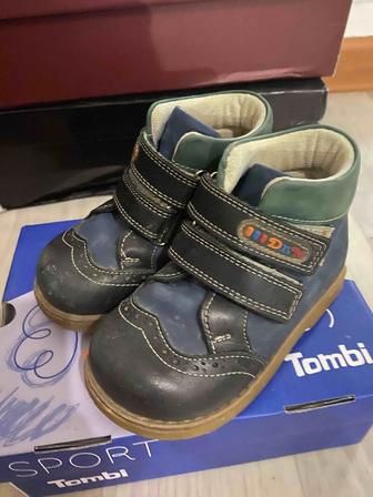 Ботинки для мальчика 23р