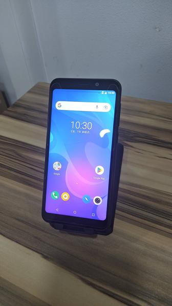 Телефон Meizu C9 2/16gb