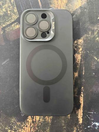 Продам чехлы 14 pro