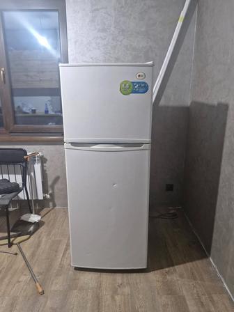 Продам холодильник LG
