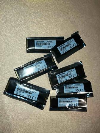 SSD-накопитель 128 ГБ M.2 NVMe Hikvision E1000 (HS-SSD-E1000/128G)
