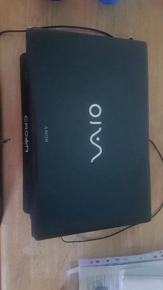 Ноутбук SONY Vaio VPCEB4S1R