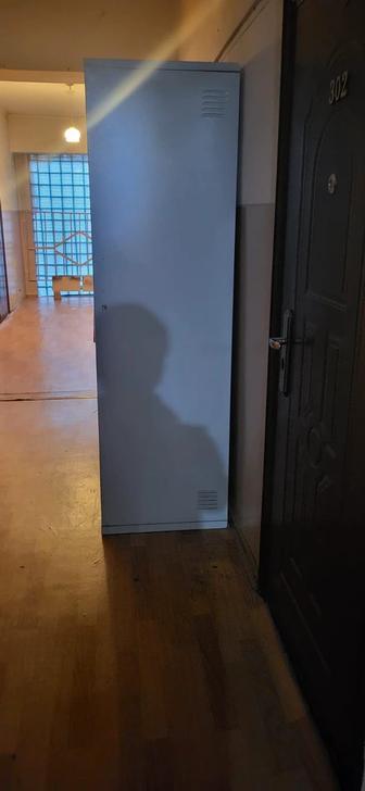 Продам железный шкаф