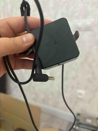 Зарядное устройство для ноутбука Asus. Адаптор