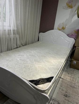 Срочно продам мебель со спальни КроватьШкаф