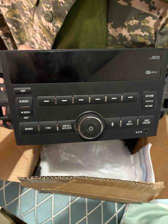 Продам штатный магнитофон