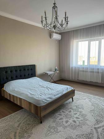 Продам 2х спальную кровать