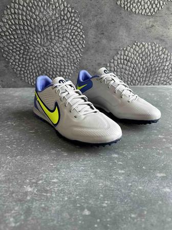 Оригинальные сороконожки Nike Tiempo