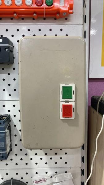 Продается пускатель в оболочке 65А 400V