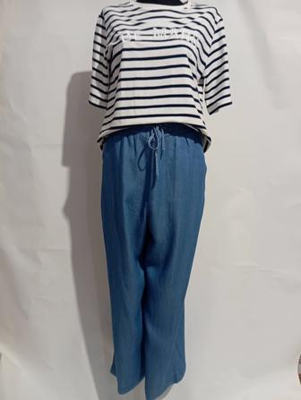 Футболка и брюки женские