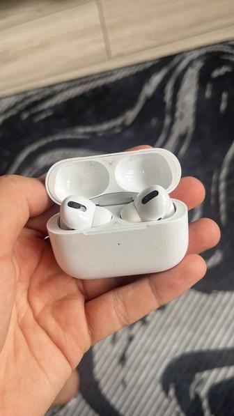 Продаю airpods pro