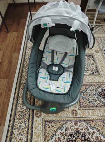 Продам шезлонг-качели