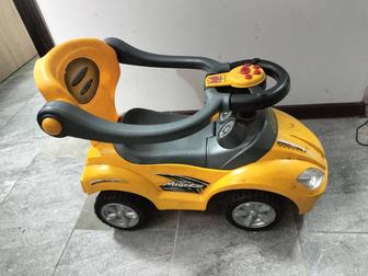 Продам детскую машину